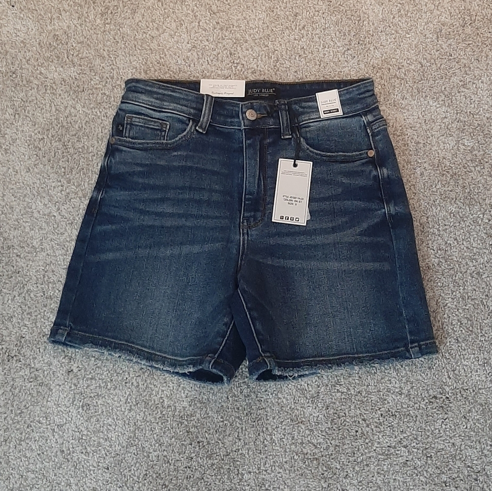 NWT Judy Blue High Rise Dark Wash Denim Shorts